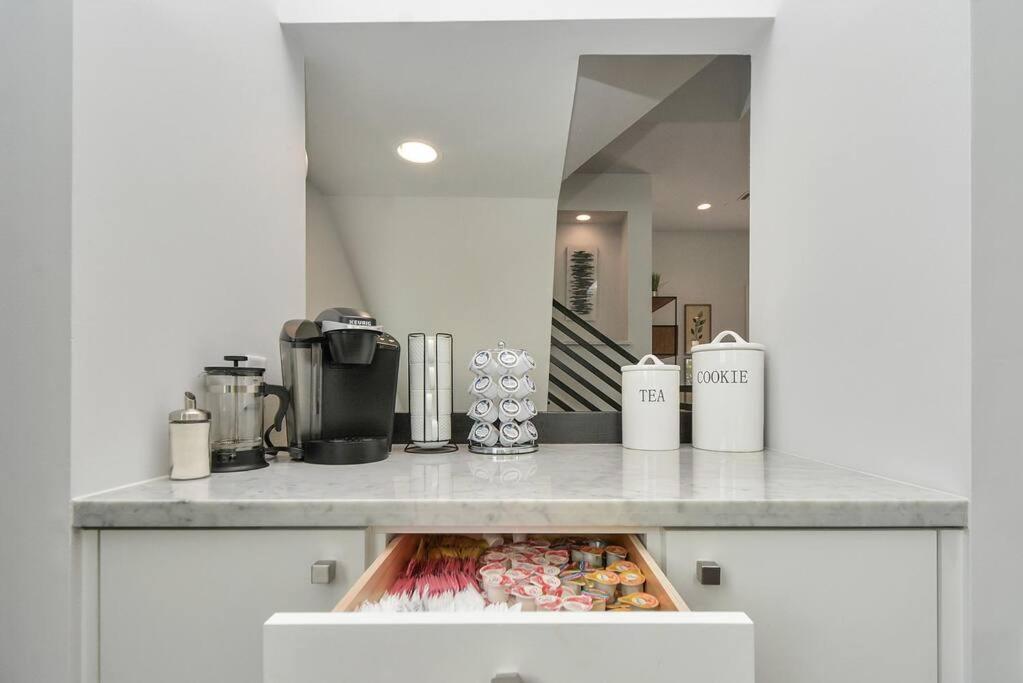 ヒューストン Casa Labella - Downtown Skyline Views - Sleeps 10ヴィラ エクステリア 写真