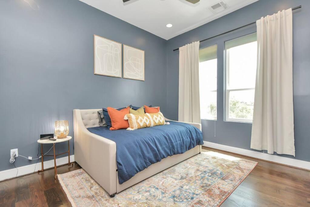 ヒューストン Casa Labella - Downtown Skyline Views - Sleeps 10ヴィラ エクステリア 写真